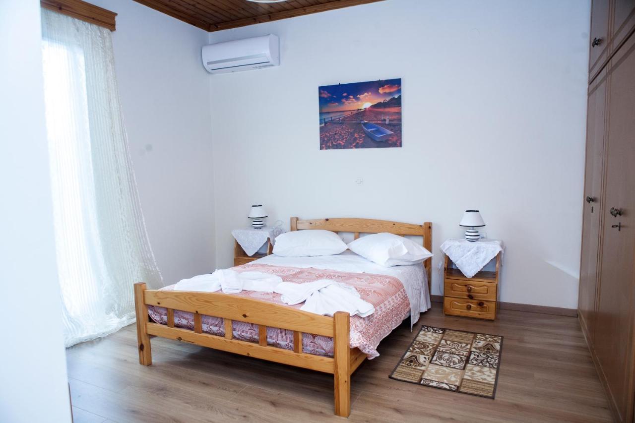 Casa Serena Asprogerakata Luaran gambar