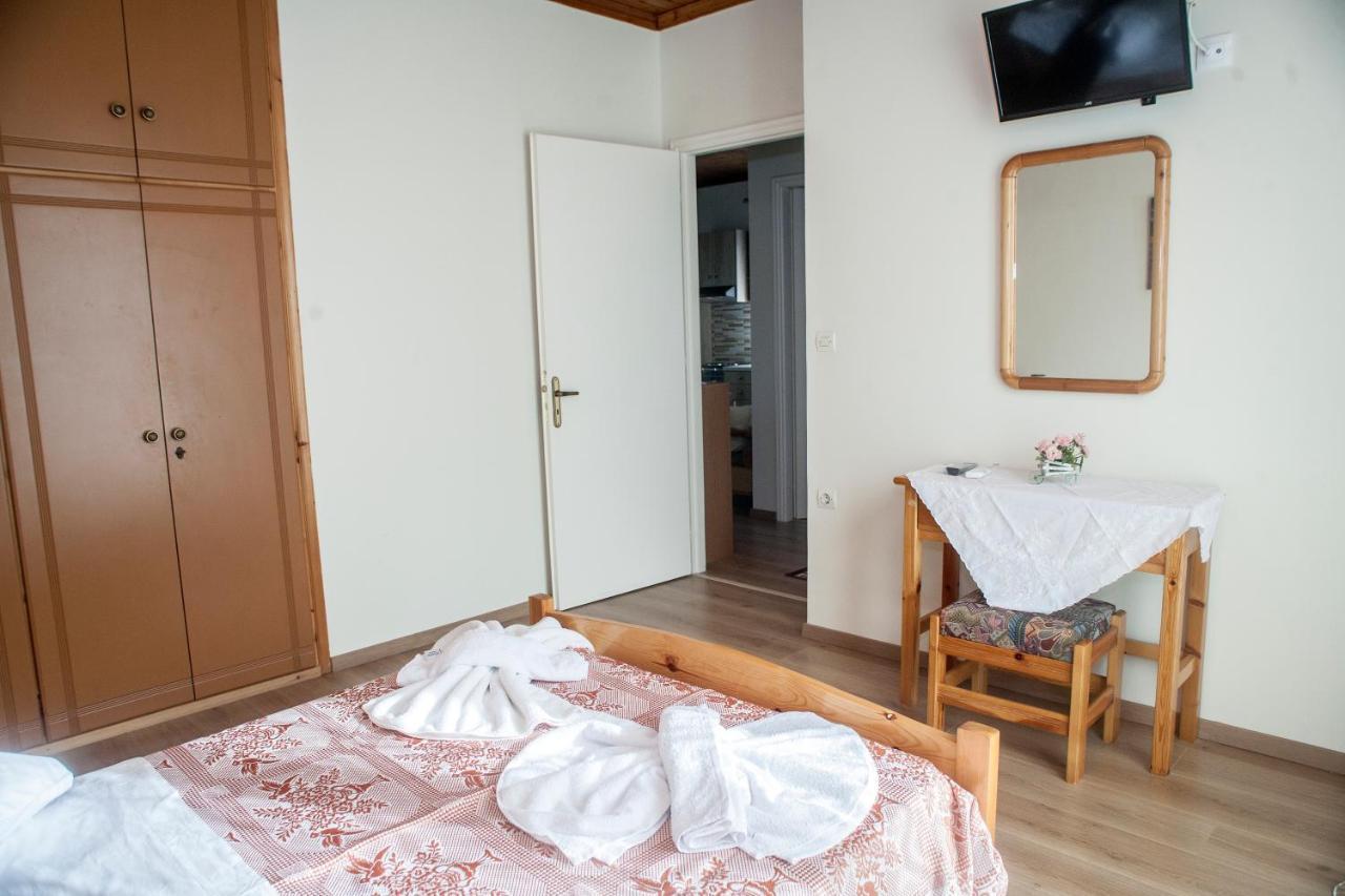 Casa Serena Asprogerakata Luaran gambar